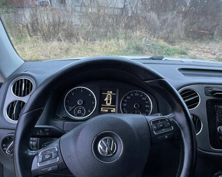 Белый Фольксваген Тигуан, объемом двигателя 1.97 л и пробегом 318 тыс. км за 13300 $, фото 14 на Automoto.ua