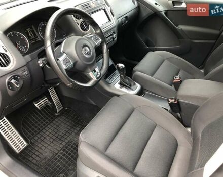 Білий Фольксваген Тігуан, об'ємом двигуна 2 л та пробігом 165 тис. км за 13600 $, фото 26 на Automoto.ua