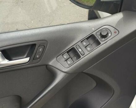 Белый Фольксваген Тигуан, объемом двигателя 2 л и пробегом 217 тыс. км за 12450 $, фото 21 на Automoto.ua