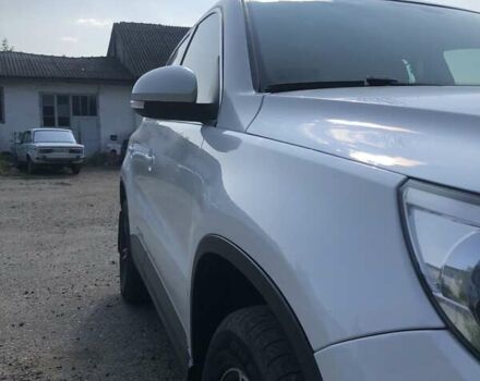 Білий Фольксваген Тігуан, об'ємом двигуна 1.97 л та пробігом 126 тис. км за 13000 $, фото 4 на Automoto.ua