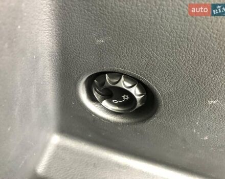 Білий Фольксваген Тігуан, об'ємом двигуна 2 л та пробігом 165 тис. км за 13600 $, фото 75 на Automoto.ua