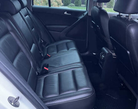 Фольксваген Тигуан 2011 в Вараш (Кузнецовск) на Automoto.ua Белый Фольксваген Тигуан, объемом двигателя 1.97 л и пробегом 221 тыс. км за 13000 $, фото 6 на Automoto.ua