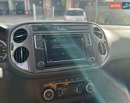 Белый Фольксваген Тигуан, объемом двигателя 1.98 л и пробегом 155 тыс. км за 13500 $, фото 8 на Automoto.ua