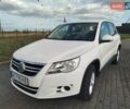 Білий Фольксваген Тігуан, об'ємом двигуна 1.98 л та пробігом 183 тис. км за 9900 $, фото 3 на Automoto.ua