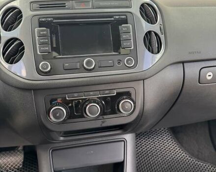 Белый Фольксваген Тигуан, объемом двигателя 1.98 л и пробегом 208 тыс. км за 10600 $, фото 2 на Automoto.ua