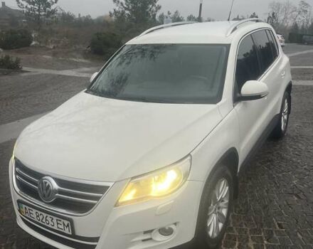 Білий Фольксваген Тігуан, об'ємом двигуна 2 л та пробігом 252 тис. км за 9990 $, фото 1 на Automoto.ua