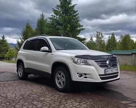 Белый Фольксваген Тигуан, объемом двигателя 2 л и пробегом 217 тыс. км за 12450 $, фото 38 на Automoto.ua