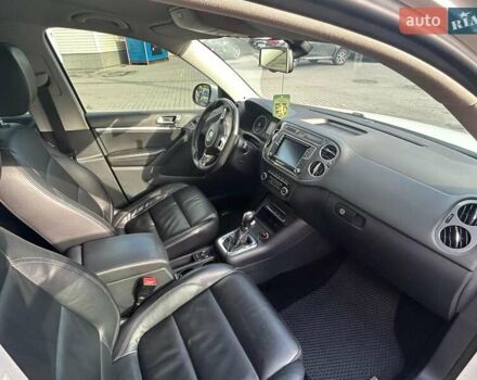 Белый Фольксваген Тигуан, объемом двигателя 1.98 л и пробегом 155 тыс. км за 13500 $, фото 6 на Automoto.ua