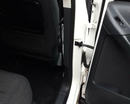 Белый Фольксваген Тигуан, объемом двигателя 1.97 л и пробегом 215 тыс. км за 13000 $, фото 6 на Automoto.ua