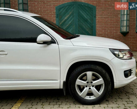 Белый Фольксваген Тигуан, объемом двигателя 1.97 л и пробегом 257 тыс. км за 14999 $, фото 18 на Automoto.ua
