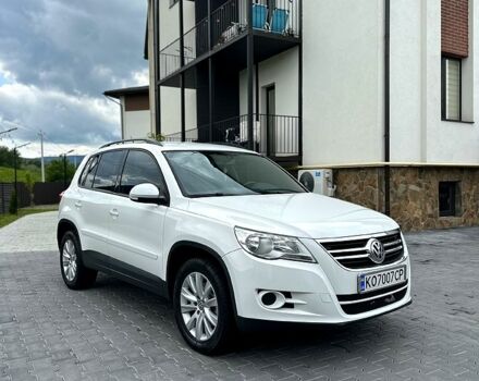 Белый Фольксваген Тигуан, объемом двигателя 2 л и пробегом 228 тыс. км за 11800 $, фото 12 на Automoto.ua