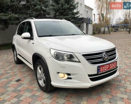 Білий Фольксваген Тігуан, об'ємом двигуна 2 л та пробігом 165 тис. км за 13600 $, фото 123 на Automoto.ua