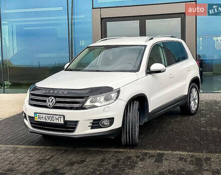 Белый Фольксваген Тигуан, объемом двигателя 2 л и пробегом 236 тыс. км за 13500 $, фото 1 на Automoto.ua