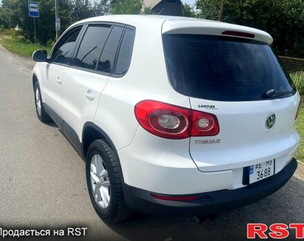 Белый Фольксваген Тигуан, объемом двигателя 2 л и пробегом 113 тыс. км за 9500 $, фото 7 на Automoto.ua