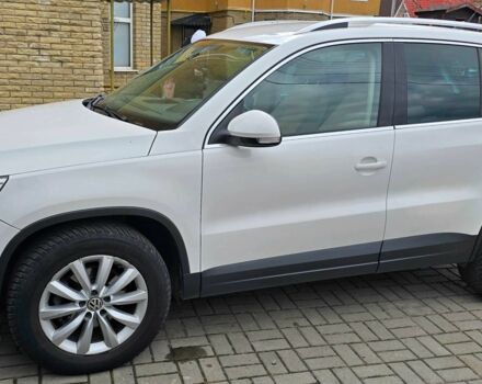 Белый Фольксваген Тигуан, объемом двигателя 2 л и пробегом 289 тыс. км за 9200 $, фото 7 на Automoto.ua