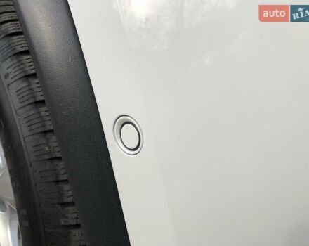 Білий Фольксваген Тігуан, об'ємом двигуна 2 л та пробігом 165 тис. км за 13600 $, фото 13 на Automoto.ua
