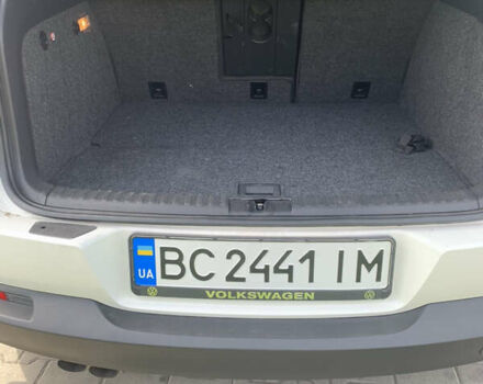 Білий Фольксваген Тігуан, об'ємом двигуна 2 л та пробігом 255 тис. км за 14700 $, фото 16 на Automoto.ua