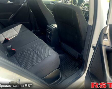 Белый Фольксваген Тигуан, объемом двигателя 2 л и пробегом 113 тыс. км за 9500 $, фото 2 на Automoto.ua