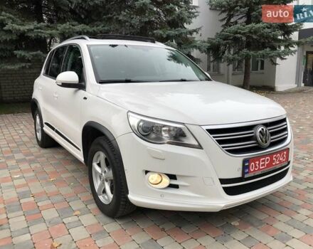 Білий Фольксваген Тігуан, об'ємом двигуна 2 л та пробігом 165 тис. км за 13600 $, фото 100 на Automoto.ua
