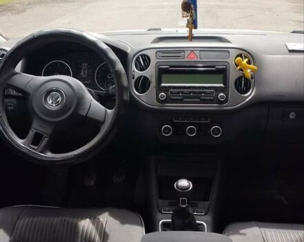 Белый Фольксваген Тигуан, объемом двигателя 2 л и пробегом 217 тыс. км за 12450 $, фото 25 на Automoto.ua