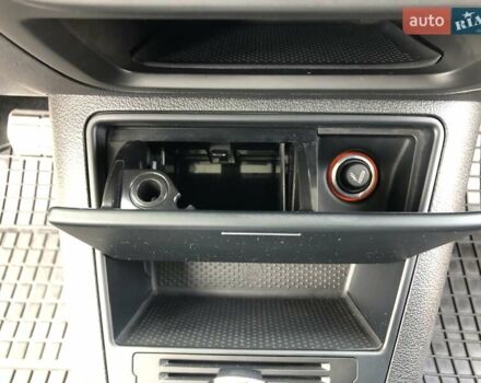 Білий Фольксваген Тігуан, об'ємом двигуна 2 л та пробігом 165 тис. км за 13600 $, фото 52 на Automoto.ua