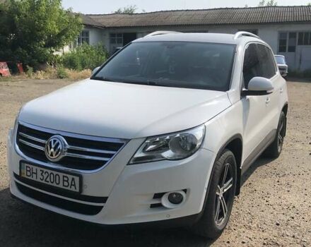 Білий Фольксваген Тігуан, об'ємом двигуна 1.97 л та пробігом 126 тис. км за 13000 $, фото 5 на Automoto.ua