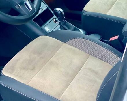 Белый Фольксваген Тигуан, объемом двигателя 2 л и пробегом 236 тыс. км за 12800 $, фото 9 на Automoto.ua