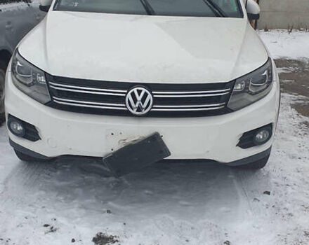 Белый Фольксваген Тигуан, объемом двигателя 1.98 л и пробегом 215 тыс. км за 12500 $, фото 17 на Automoto.ua