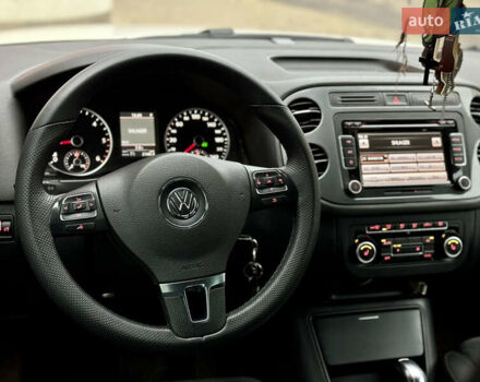 Белый Фольксваген Тигуан, объемом двигателя 1.97 л и пробегом 257 тыс. км за 14999 $, фото 27 на Automoto.ua