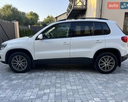 Белый Фольксваген Тигуан, объемом двигателя 1.98 л и пробегом 138 тыс. км за 12500 $, фото 3 на Automoto.ua