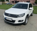 Білий Фольксваген Тігуан, об'ємом двигуна 2 л та пробігом 255 тис. км за 14700 $, фото 1 на Automoto.ua