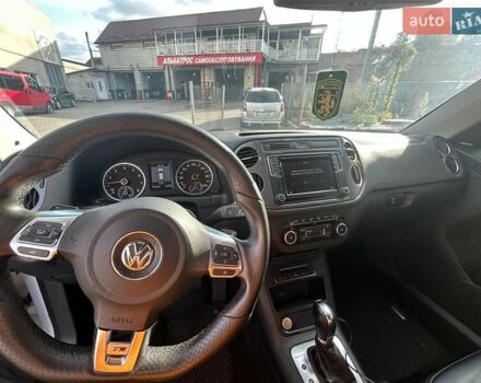 Белый Фольксваген Тигуан, объемом двигателя 1.98 л и пробегом 155 тыс. км за 13500 $, фото 9 на Automoto.ua