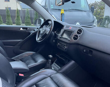 Фольксваген Тигуан 2011 в Вараш (Кузнецовск) на Automoto.ua Белый Фольксваген Тигуан, объемом двигателя 1.97 л и пробегом 221 тыс. км за 13000 $, фото 5 на Automoto.ua