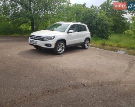 Белый Фольксваген Тигуан, объемом двигателя 1.98 л и пробегом 250 тыс. км за 12500 $, фото 1 на Automoto.ua