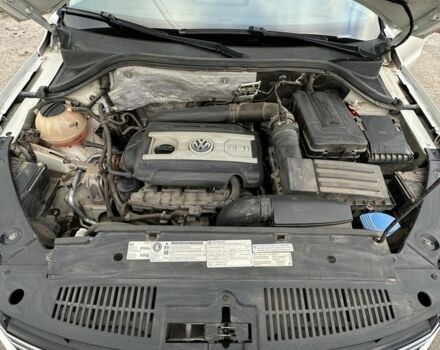 Белый Фольксваген Тигуан, объемом двигателя 2 л и пробегом 215 тыс. км за 12500 $, фото 6 на Automoto.ua