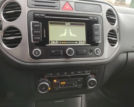 Белый Фольксваген Тигуан, объемом двигателя 2 л и пробегом 170 тыс. км за 9500 $, фото 10 на Automoto.ua