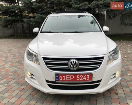 Білий Фольксваген Тігуан, об'ємом двигуна 2 л та пробігом 165 тис. км за 13600 $, фото 115 на Automoto.ua