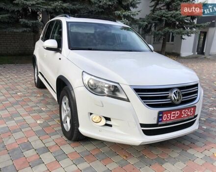 Білий Фольксваген Тігуан, об'ємом двигуна 2 л та пробігом 165 тис. км за 13600 $, фото 9 на Automoto.ua