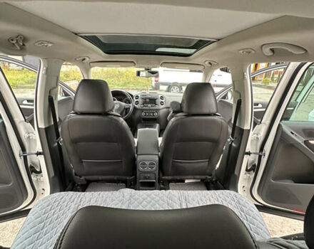 Белый Фольксваген Тигуан, объемом двигателя 1.98 л и пробегом 215 тыс. км за 12500 $, фото 11 на Automoto.ua