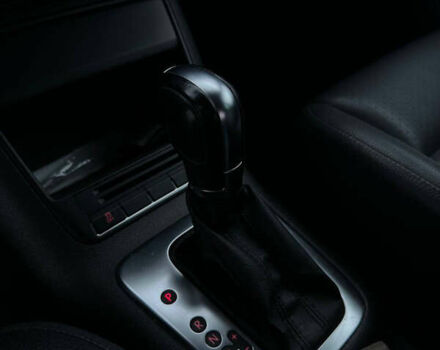 Білий Фольксваген Тігуан, об'ємом двигуна 2 л та пробігом 180 тис. км за 12000 $, фото 12 на Automoto.ua