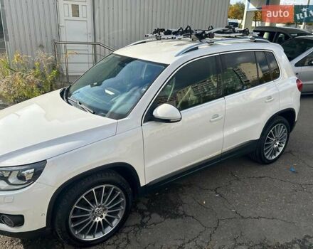 Белый Фольксваген Тигуан, объемом двигателя 1.98 л и пробегом 155 тыс. км за 13500 $, фото 2 на Automoto.ua