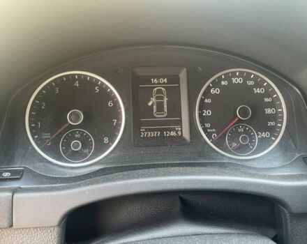 Белый Фольксваген Тигуан, объемом двигателя 2 л и пробегом 278 тыс. км за 10000 $, фото 3 на Automoto.ua