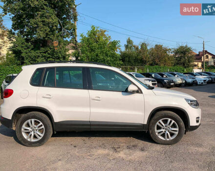Білий Фольксваген Тігуан, об'ємом двигуна 2 л та пробігом 208 тис. км за 13890 $, фото 3 на Automoto.ua