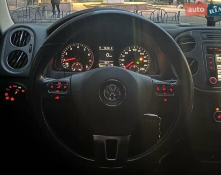 Білий Фольксваген Тігуан, об'ємом двигуна 2 л та пробігом 160 тис. км за 12200 $, фото 18 на Automoto.ua