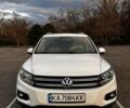 Білий Фольксваген Тігуан, об'ємом двигуна 1.98 л та пробігом 237 тис. км за 13000 $, фото 1 на Automoto.ua