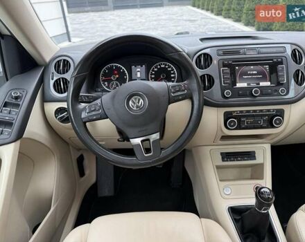 Белый Фольксваген Тигуан, объемом двигателя 2 л и пробегом 142 тыс. км за 12999 $, фото 23 на Automoto.ua