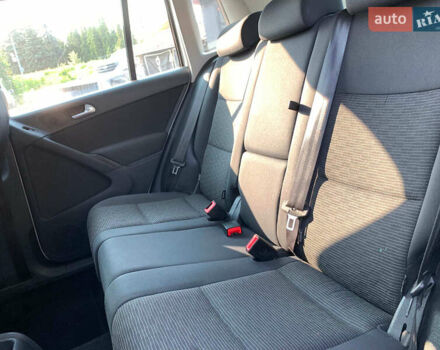 Білий Фольксваген Тігуан, об'ємом двигуна 2 л та пробігом 208 тис. км за 13890 $, фото 26 на Automoto.ua