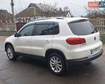 Білий Фольксваген Тігуан, об'ємом двигуна 2 л та пробігом 107 тис. км за 17000 $, фото 25 на Automoto.ua