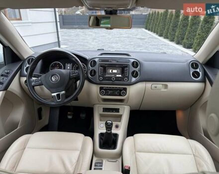 Белый Фольксваген Тигуан, объемом двигателя 2 л и пробегом 142 тыс. км за 12999 $, фото 16 на Automoto.ua