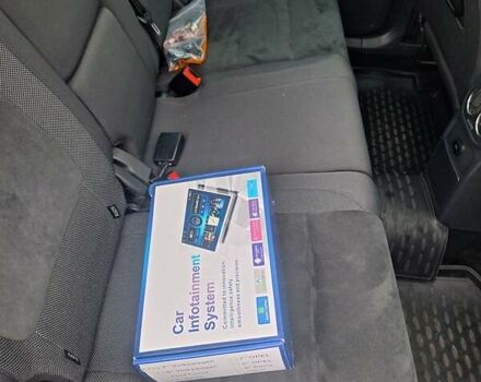 Білий Фольксваген Тігуан, об'ємом двигуна 2 л та пробігом 107 тис. км за 17000 $, фото 19 на Automoto.ua